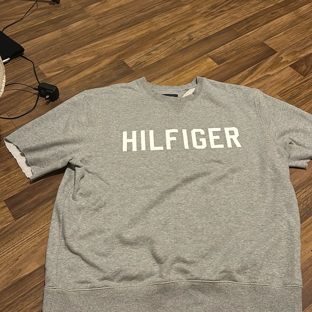 XL Tommy Hilfiger Longsleeve cut into short sleeve